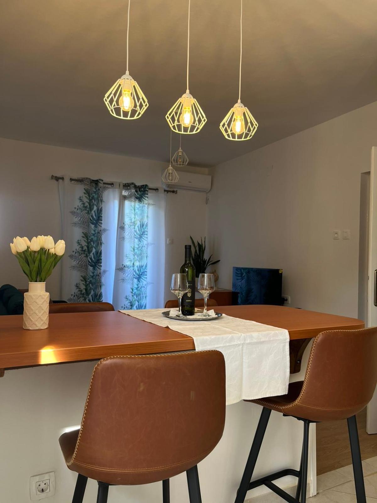 App&Rooms Anica Kampor Exteriör bild